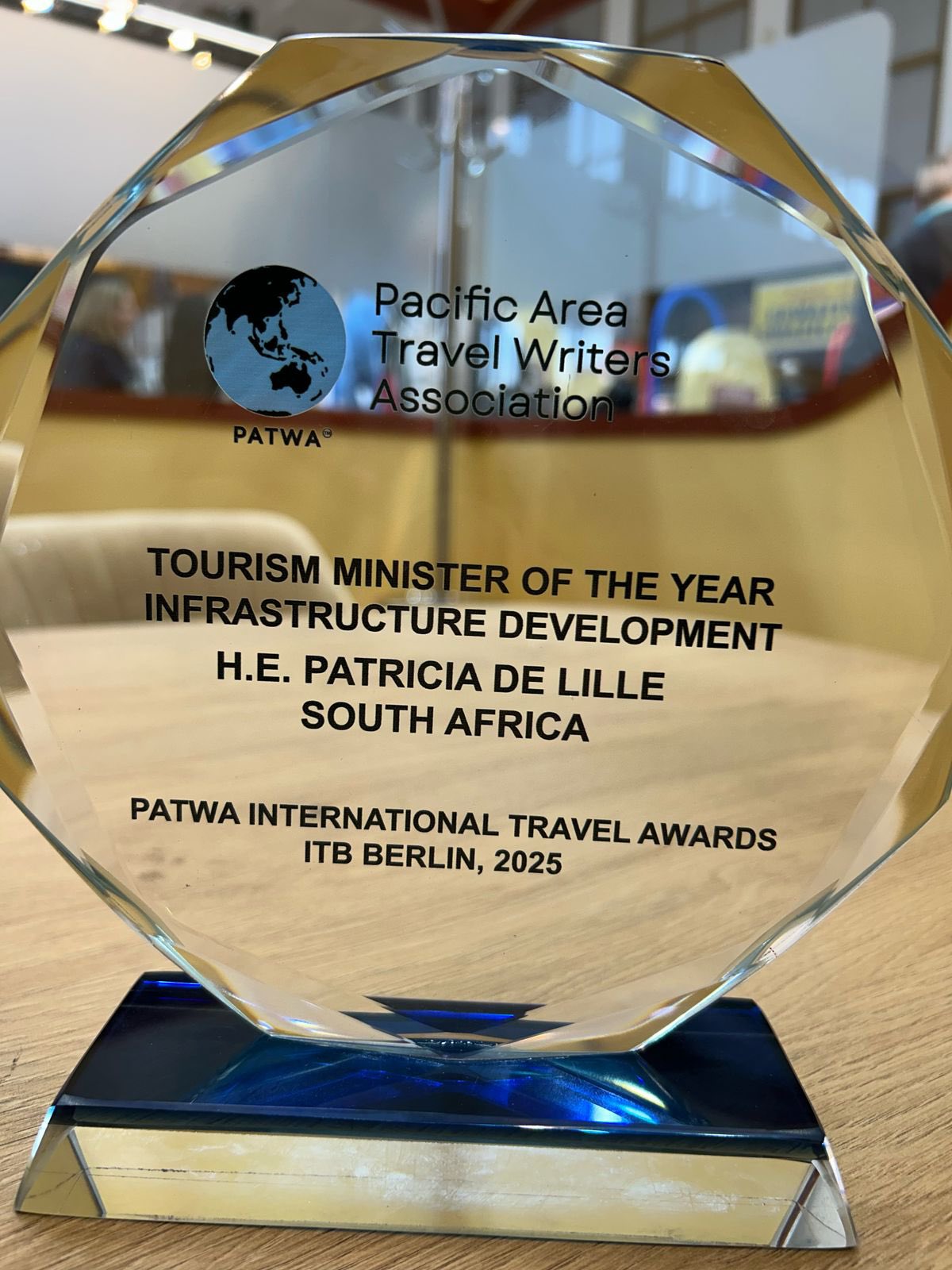 Read more about the article MINISTER DE LILLE HONOURED WITH GLOBAL AWARD
